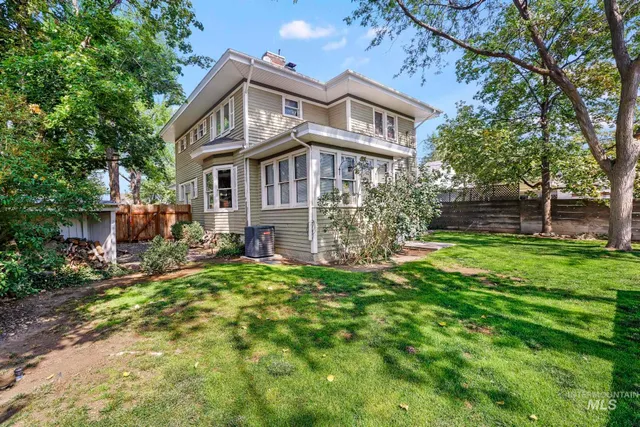 $419,000 | 304 8th Avenue East, Twin Falls, ID 83301