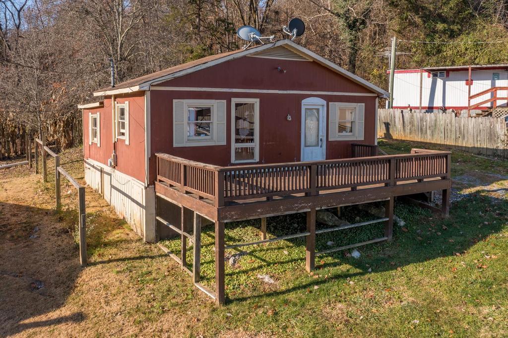630 Rockingham Road Gray, TN 37615 - Photo 12 of 42 630 Rockingham Rd (28 of 34)
