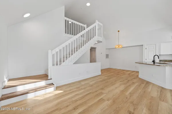 $199,900 | 13700 Richmond Park Drive North, Unit 1105, Jacksonville, FL 32224