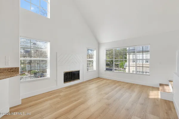 $199,900 | 13700 Richmond Park Drive North, Unit 1105, Jacksonville, FL 32224