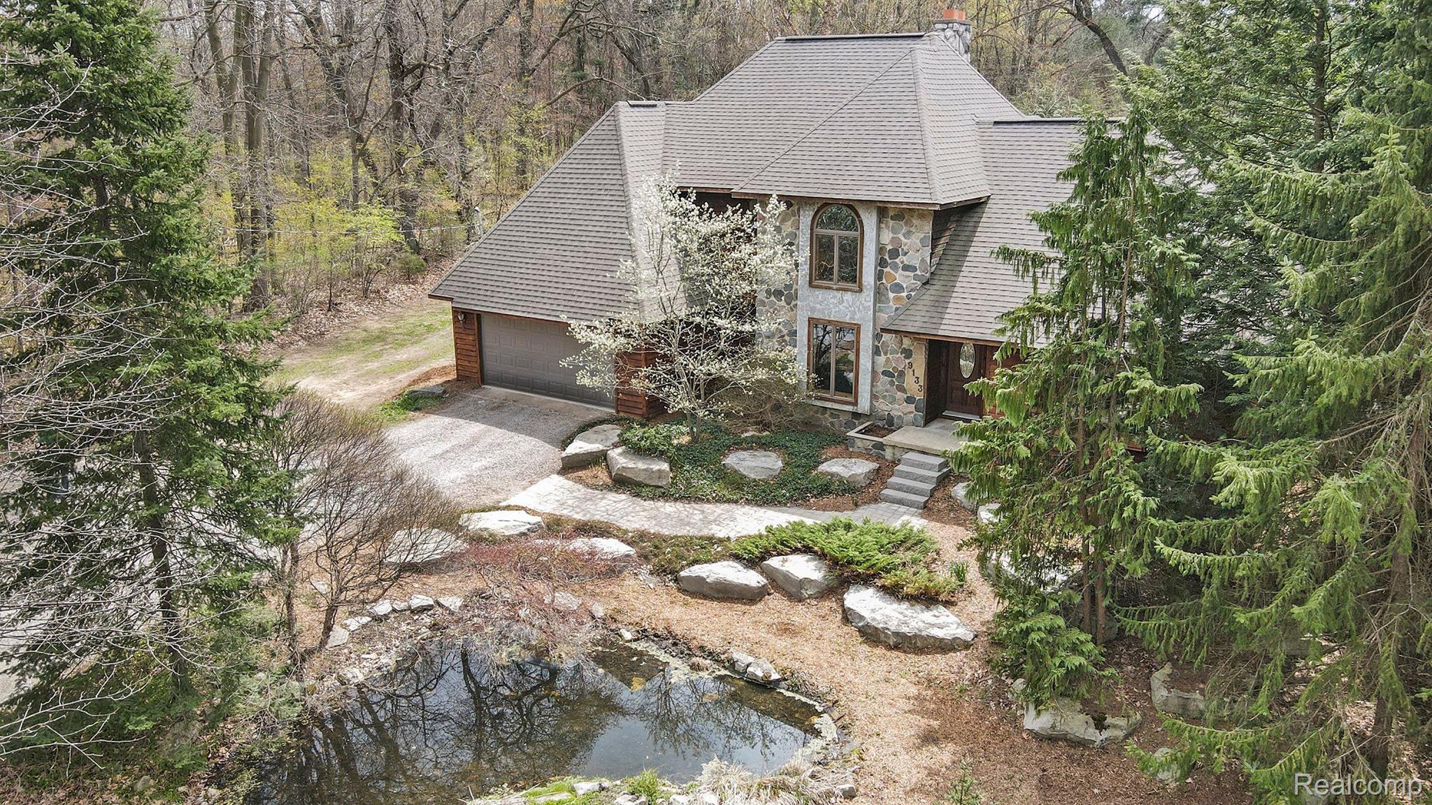 9133 Coldwater Road Flushing, MI 48433 - Photo 2 of 59 Gallery Image 2