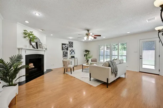 $2,550 | 2406 Burly Oak Drive, Austin, TX 78745