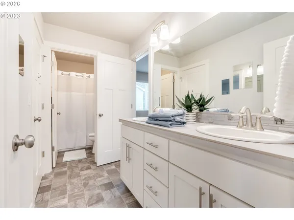 $739,900 | 6150 North 86th Avenue, Camas, WA 98607