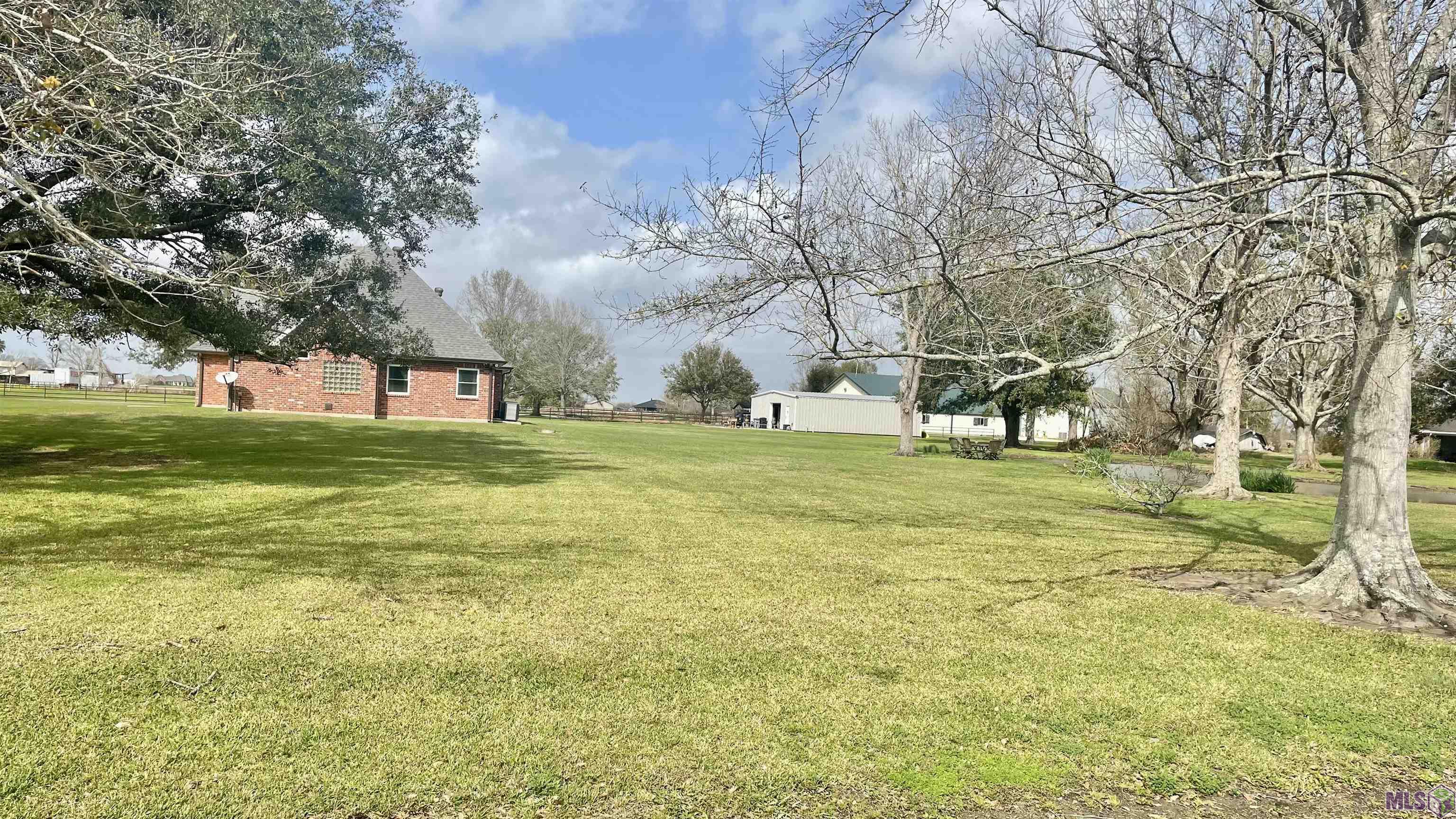 511 Pertuit Lane Raceland, LA 70394 - Photo 6 of 49 Gallery Image 6