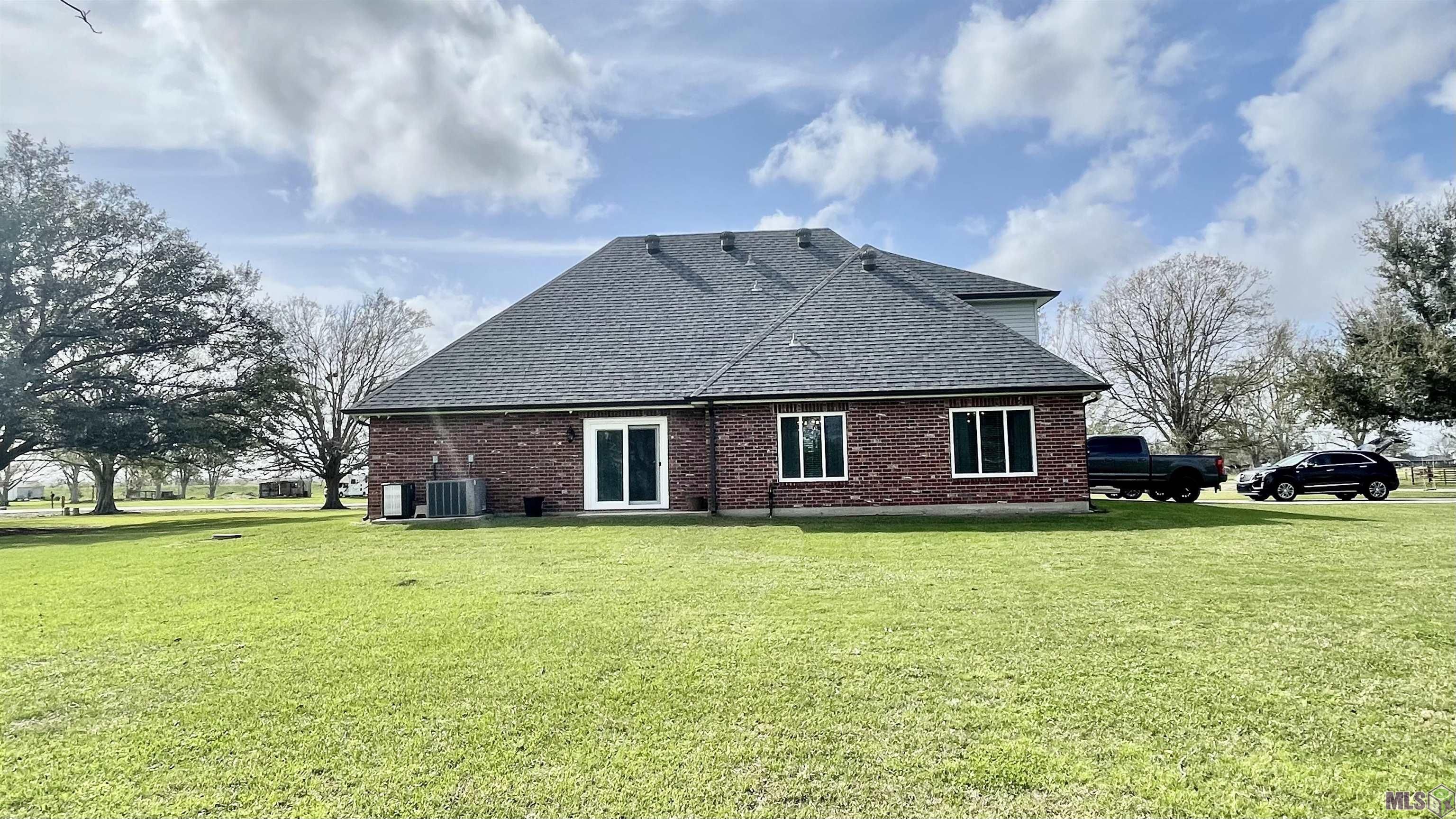 511 Pertuit Lane Raceland, LA 70394 - Photo 10 of 49 Gallery Image 10