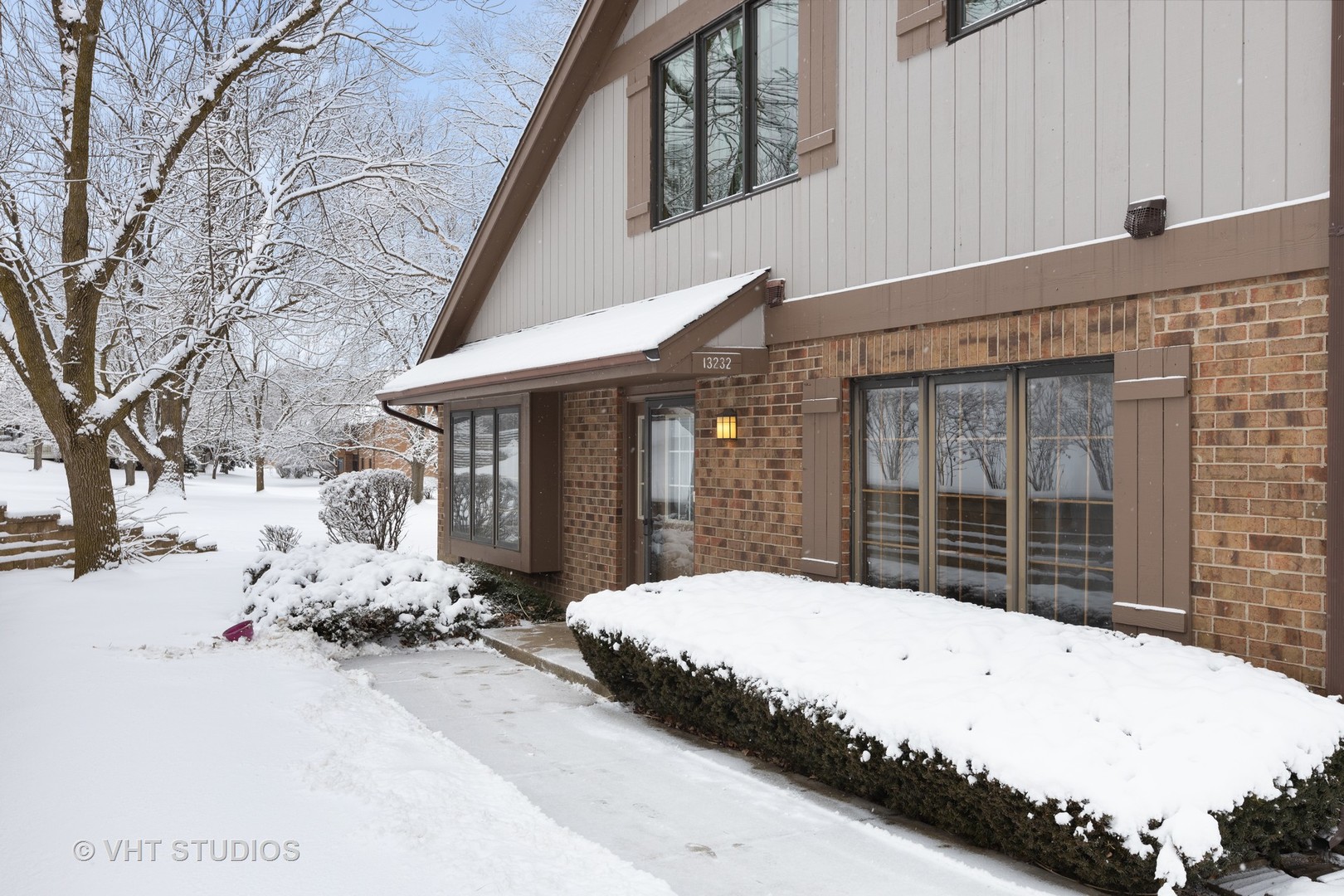 13232 South Oak Hills Parkway Palos Heights, IL 60463 - Photo 1 of 12