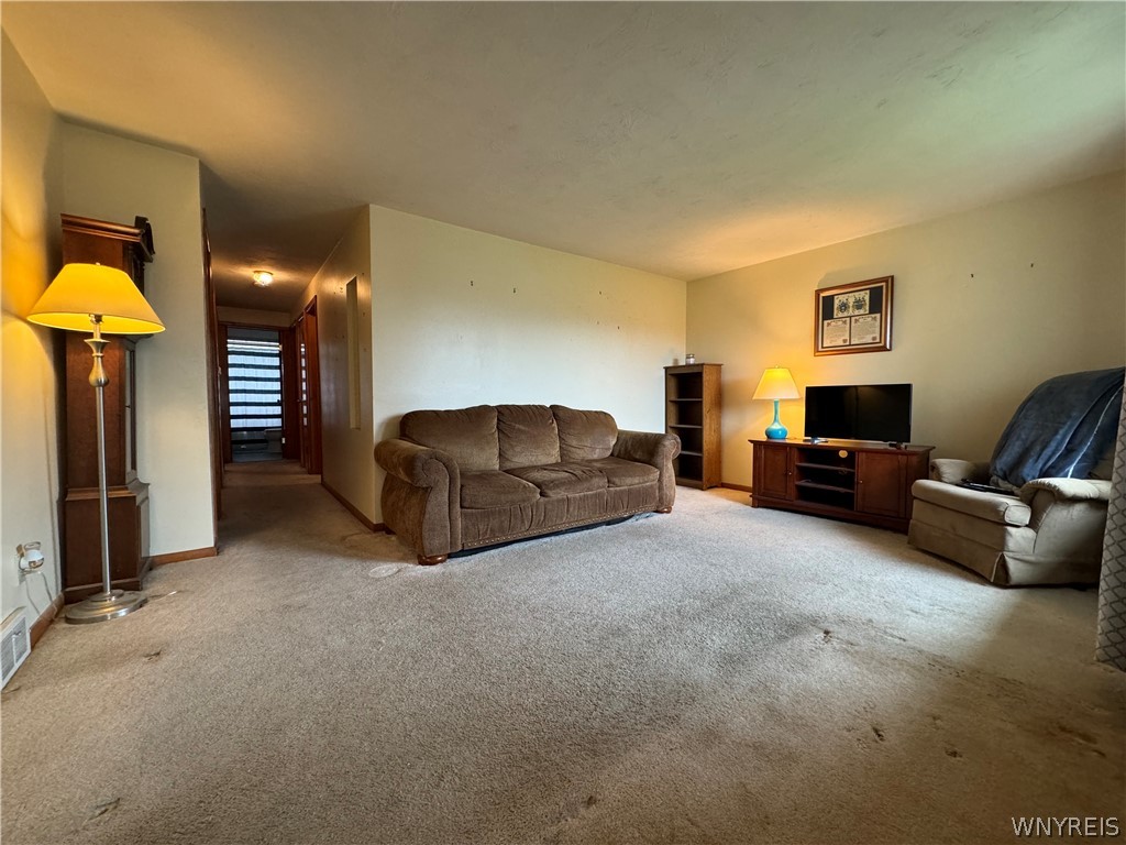 43 Goodrich Road Lackawanna, NY 14218 - Photo 4 of 13