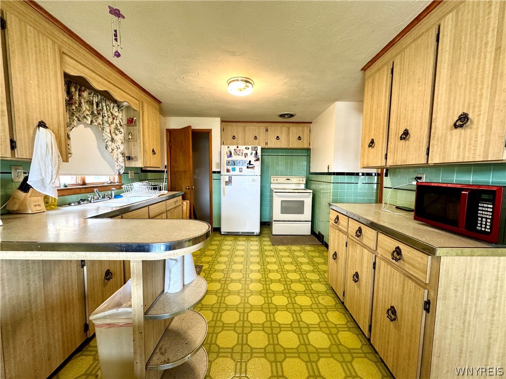 43 Goodrich Road Lackawanna, NY 14218 - Photo 6 of 13