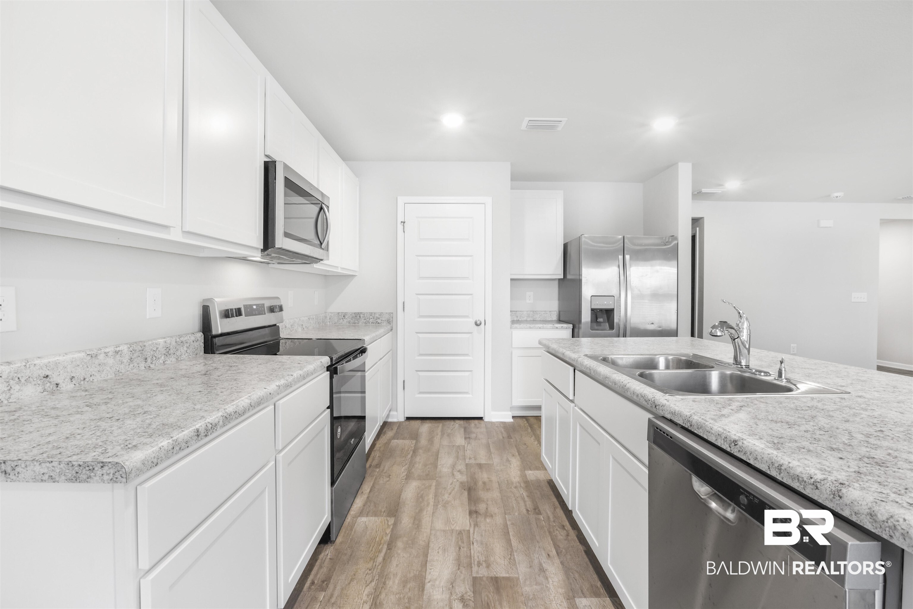 341 Hartenstein Road Foley, AL 36535 - Photo 6 of 22