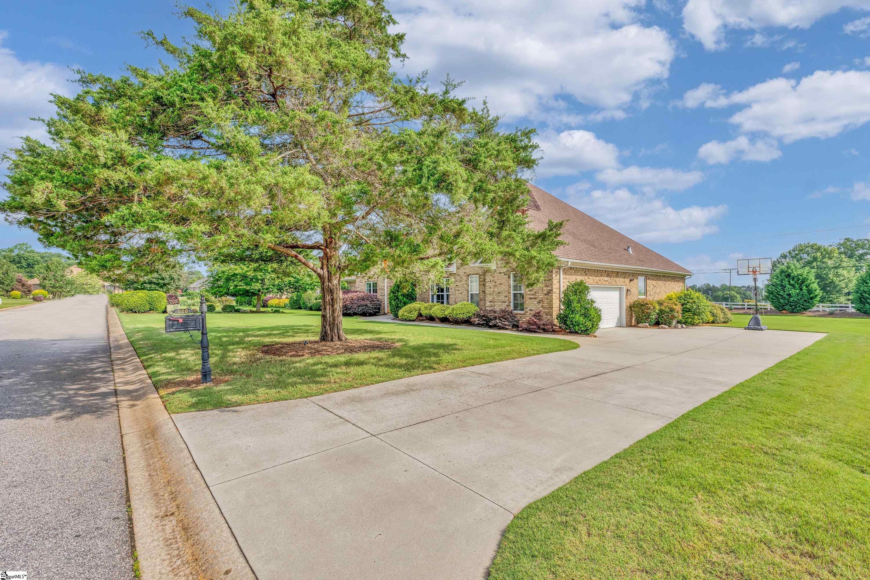 523 Carolee Way Greer, SC 29651 - Photo 37 of 40