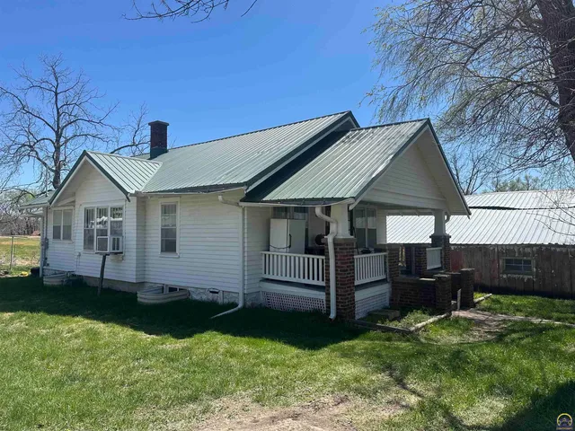 $74,000 | 421 B Commercial Street, Havensville, KS 66432