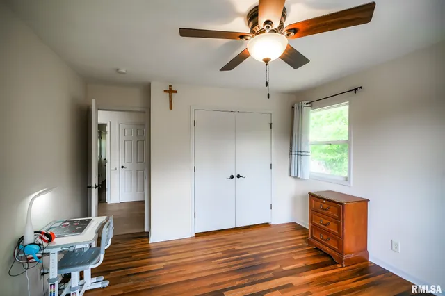 $249,900 | 209 East Northridge Lane, Peoria, IL 61614