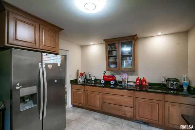 $249,900 | 209 East Northridge Lane, Peoria, IL 61614