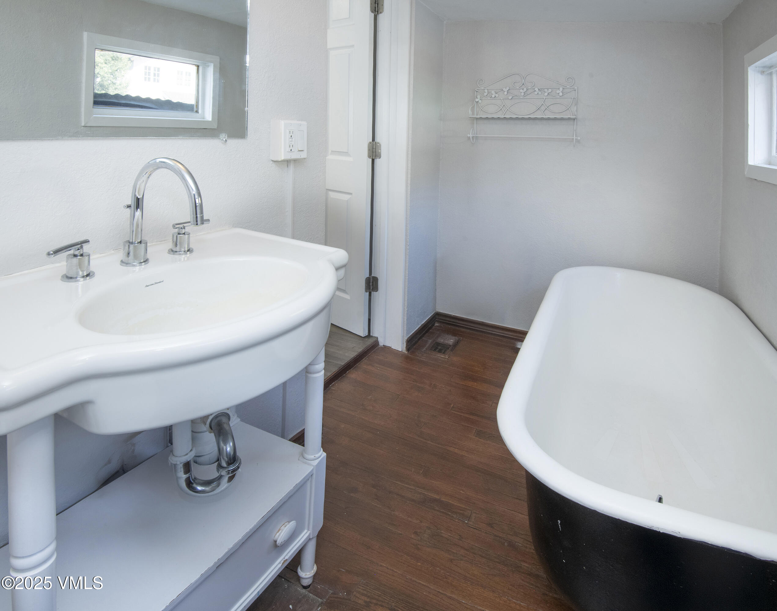 126 Monument Street Red Cliff, CO 81649 - Photo 11 of 17 126-Monument_09