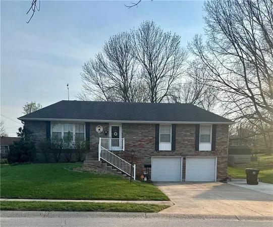 $225,000 | 4228 South Stayton Avenue, Independence, MO 64055