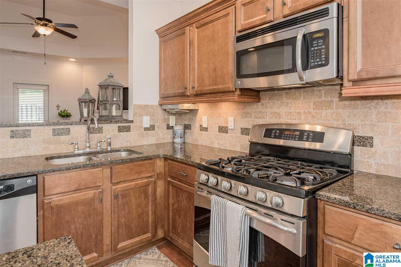 3802 Bainbridge Place Birmingham, AL 35210 - Photo 13 of 44