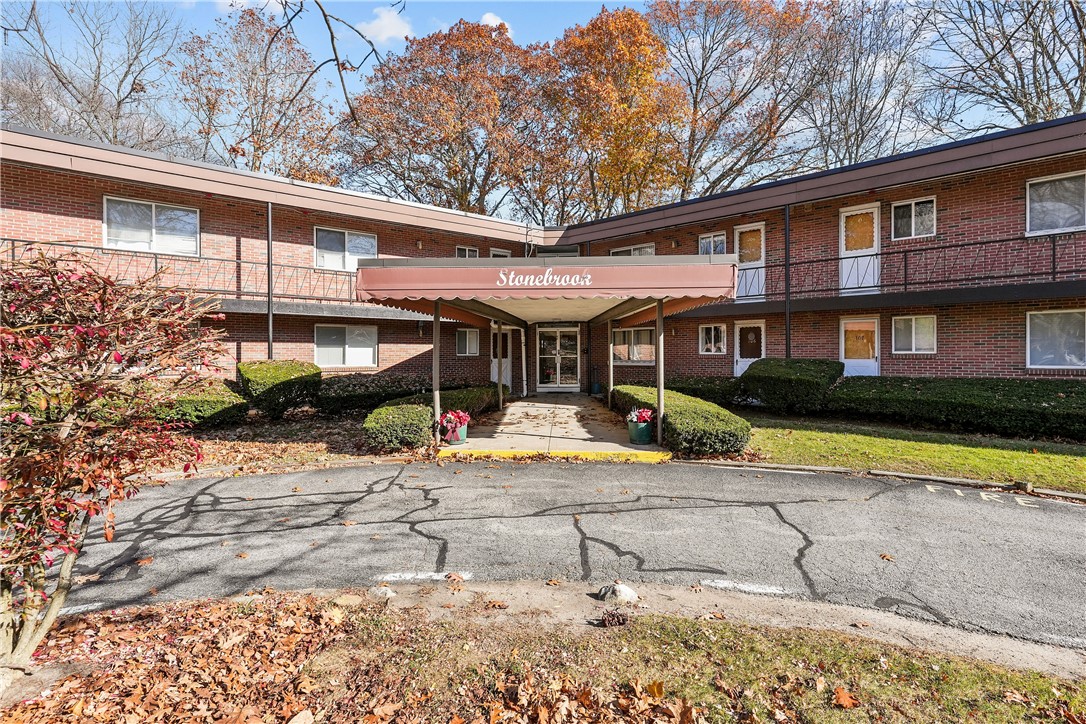 72 West Shore Road, Unit 206 Warwick, RI 02889 - Photo 1 of 25