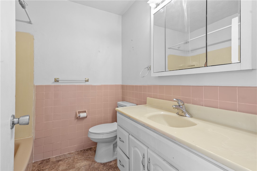 72 West Shore Road, Unit 206 Warwick, RI 02889 - Photo 15 of 25