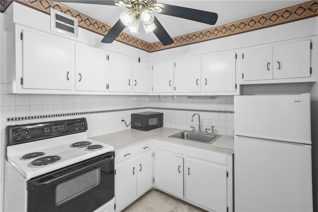 72 West Shore Road, Unit 206 Warwick, RI 02889 - Photo 6 of 25