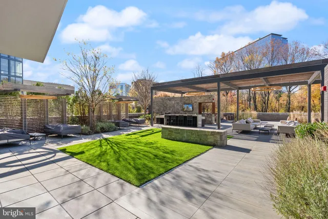 $7,900 | 7887 Jones Branch Drive, Unit 1802, McLean, VA 22102