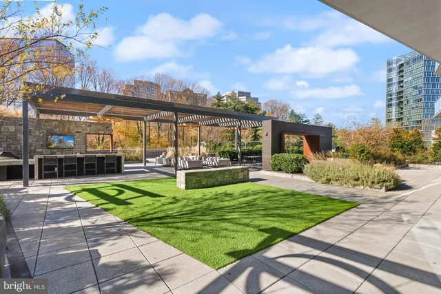 $7,900 | 7887 Jones Branch Drive, Unit 1802, McLean, VA 22102