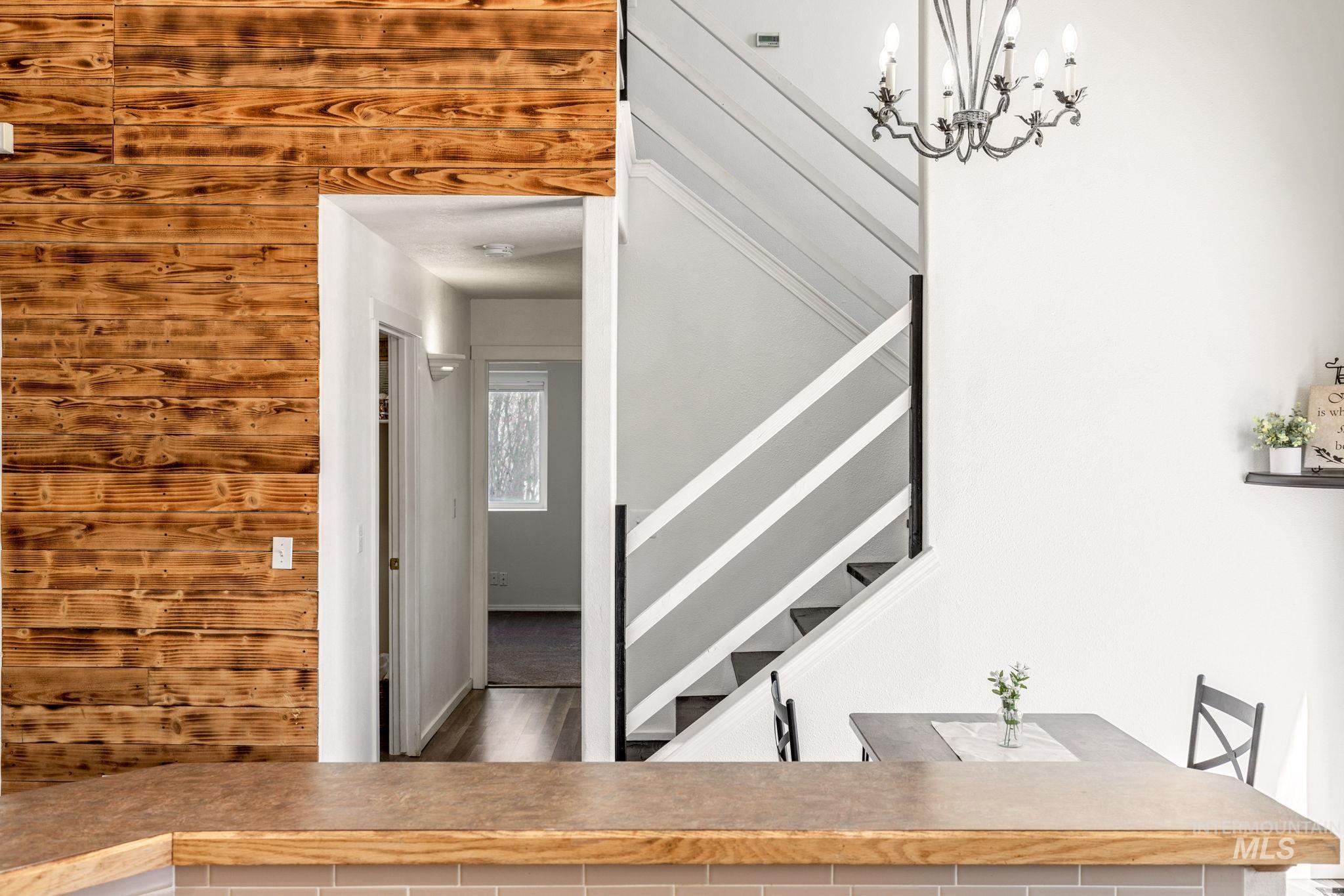526 Cornwall Way Fruitland, ID 83619 - Photo 17 of 42 Stairs featuring hanging lights