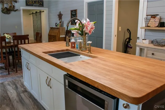 $699,000 | 10424 Riggerman Road, Russia, NY 13438