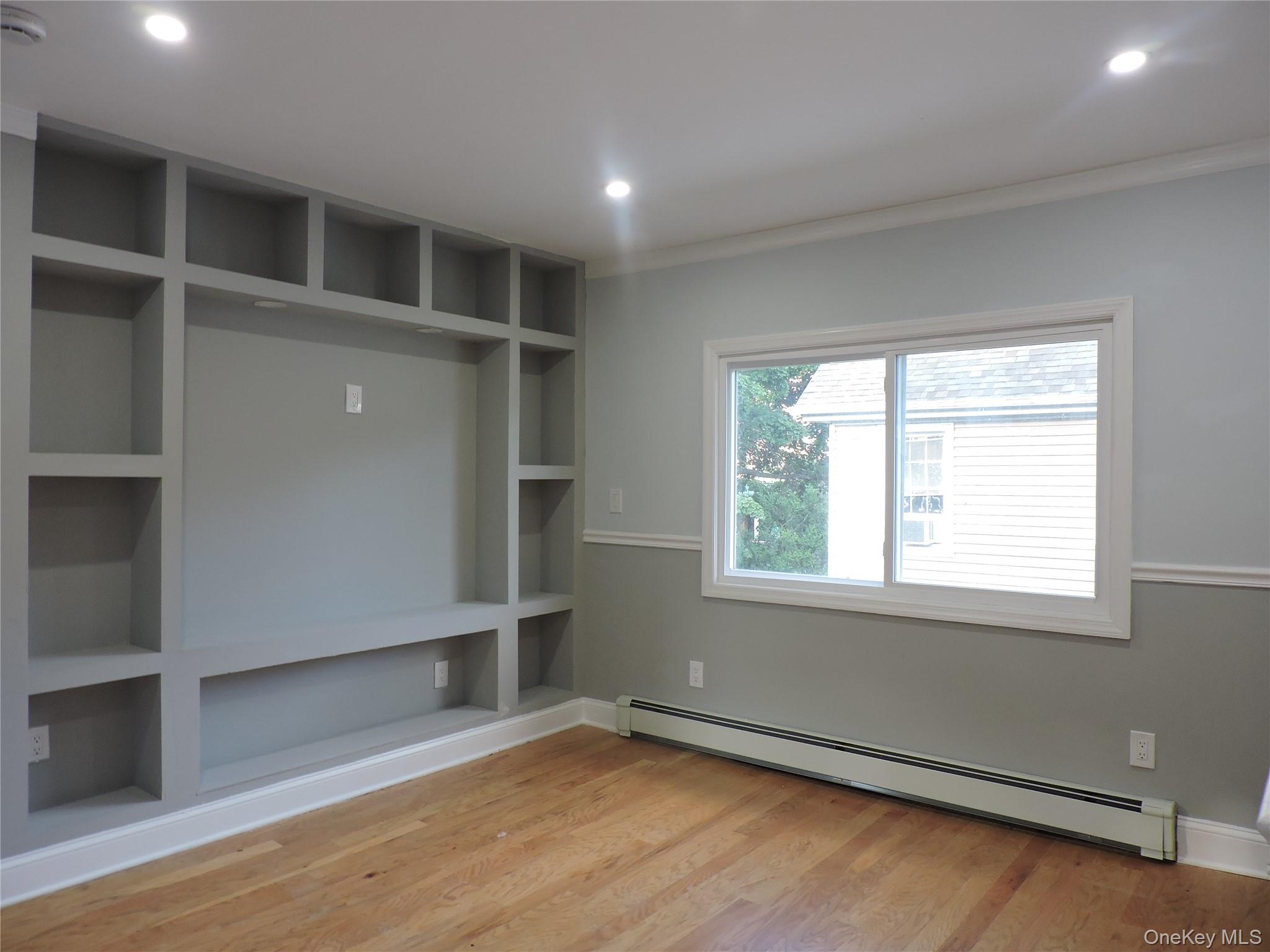 23 Maple Avenue Hempstead, NY 11550 - Photo 3 of 9