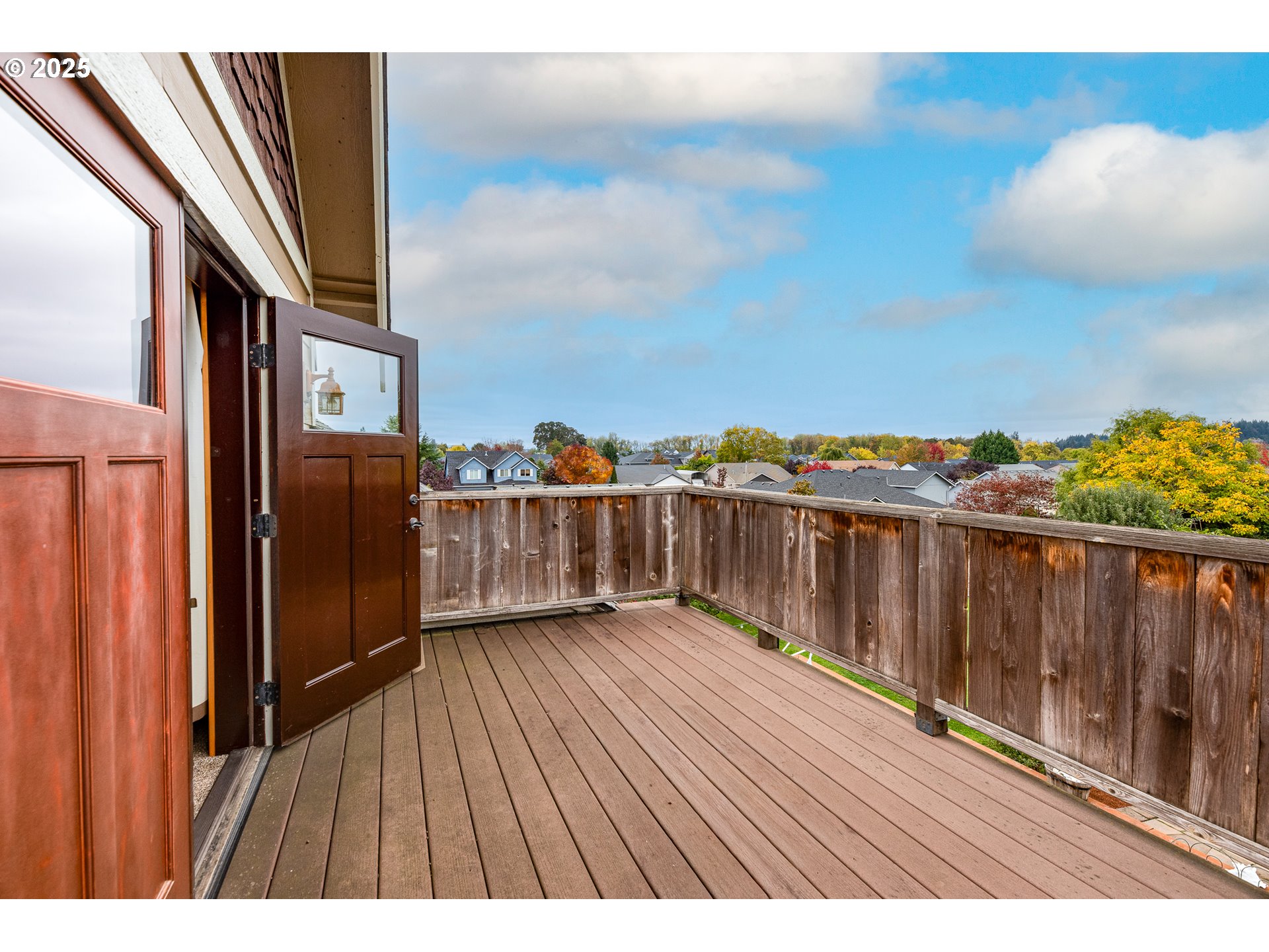 3215 54th Avenue Northeast Albany, OR 97321 - Photo 31 of 45 a view of balcony with wooden floor