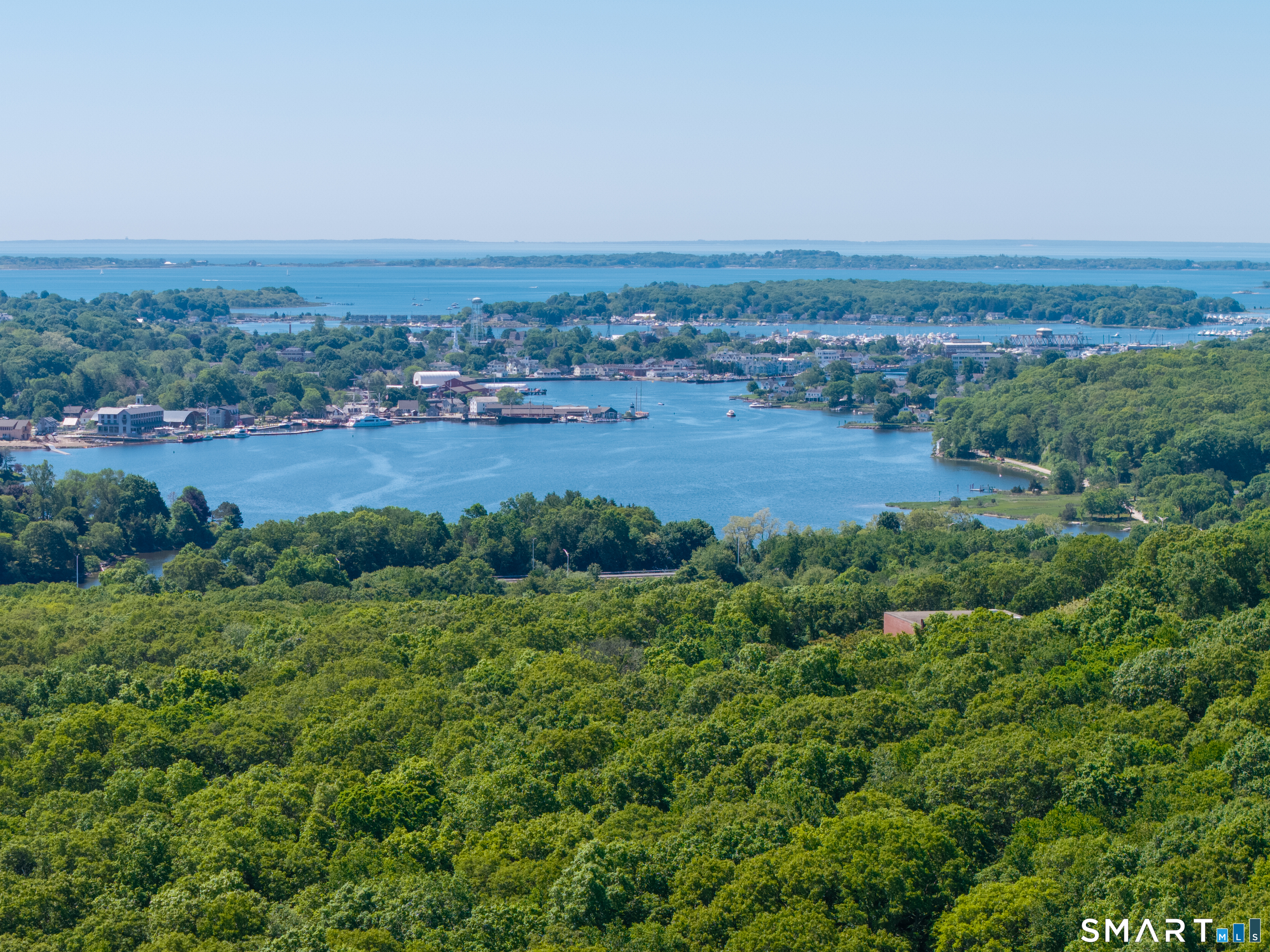 901 River Road Groton, CT 06355 - Photo 6 of 37