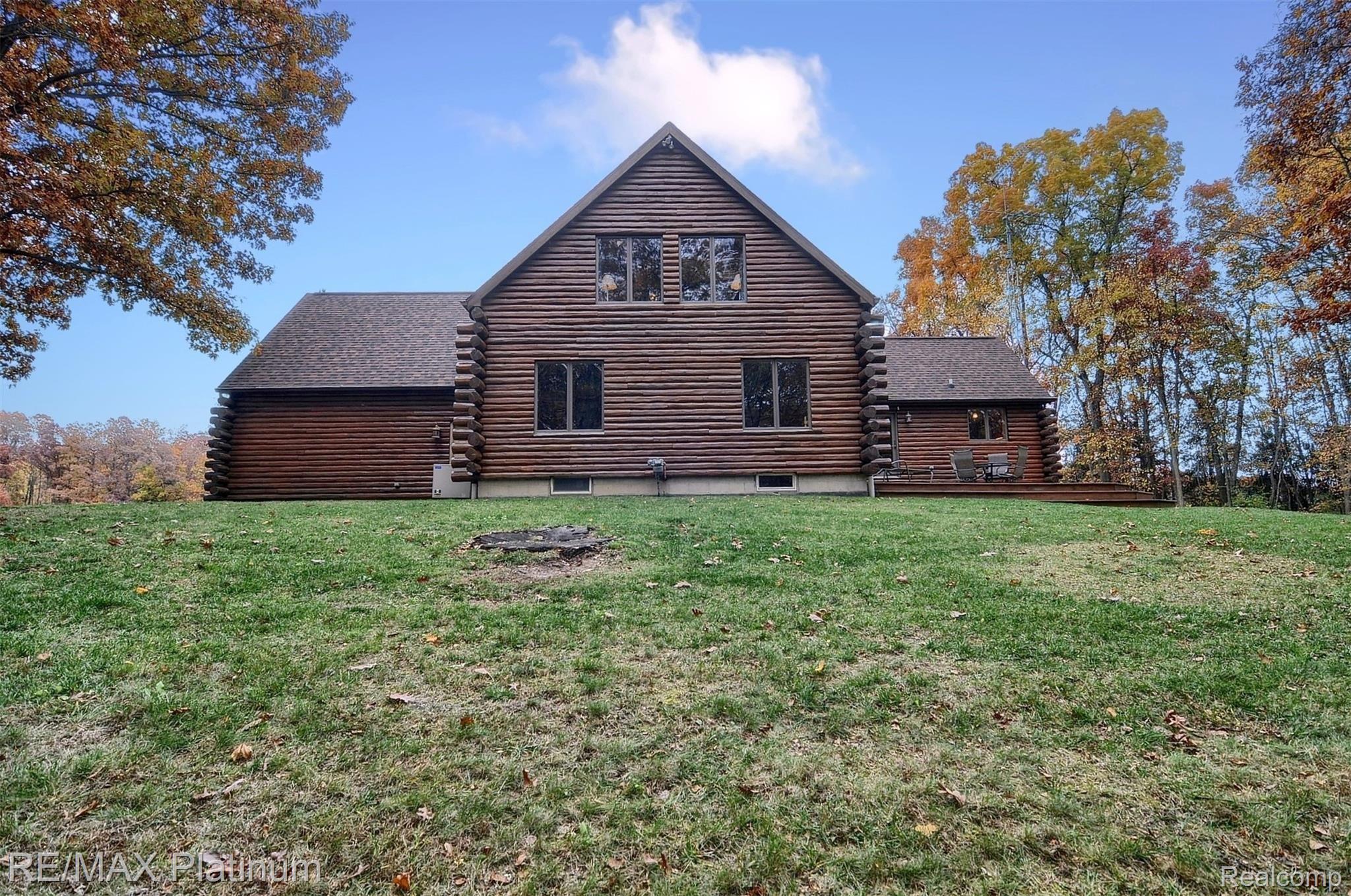 4133 Burns Road Linden, MI 48451 - Photo 29 of 39 29-Rear.jpg