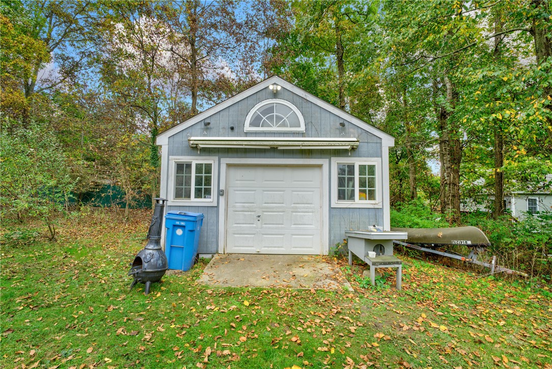 51 Day Road Cumberland, RI 02864 - Photo 17 of 50