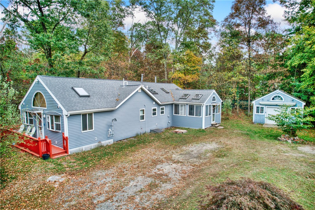 51 Day Road Cumberland, RI 02864 - Photo 4 of 50