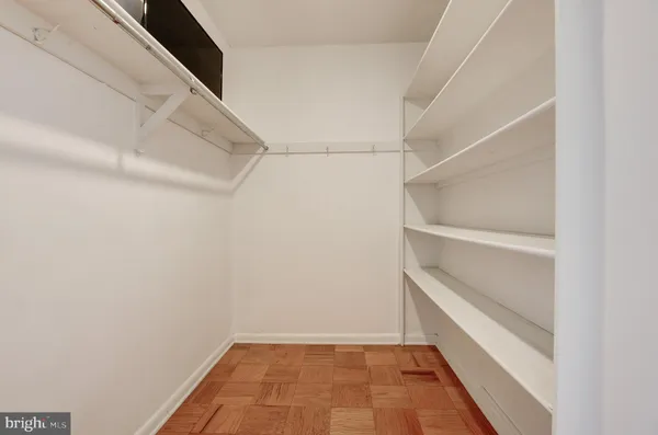 $2,200 | 10500 Rockville Pike, Unit 1214, Rockville, MD 20852