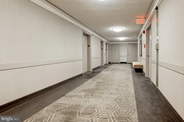 $2,200 | 10500 Rockville Pike, Unit 1214, Rockville, MD 20852