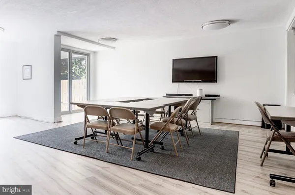 $2,200 | 10500 Rockville Pike, Unit 1214, Rockville, MD 20852