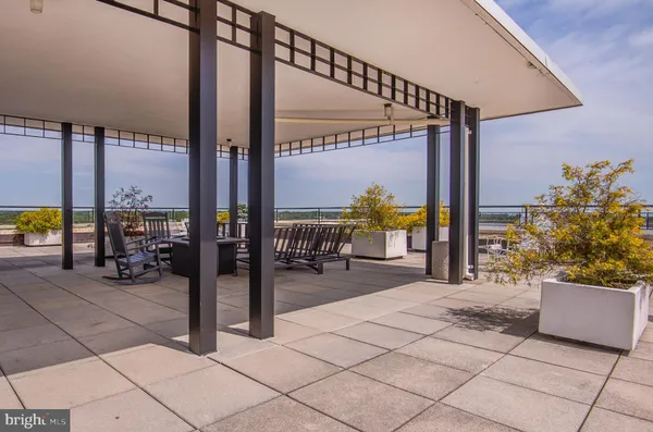 $2,200 | 10500 Rockville Pike, Unit 1214, Rockville, MD 20852