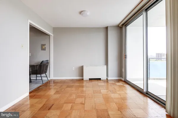 $2,200 | 10500 Rockville Pike, Unit 1214, Rockville, MD 20852