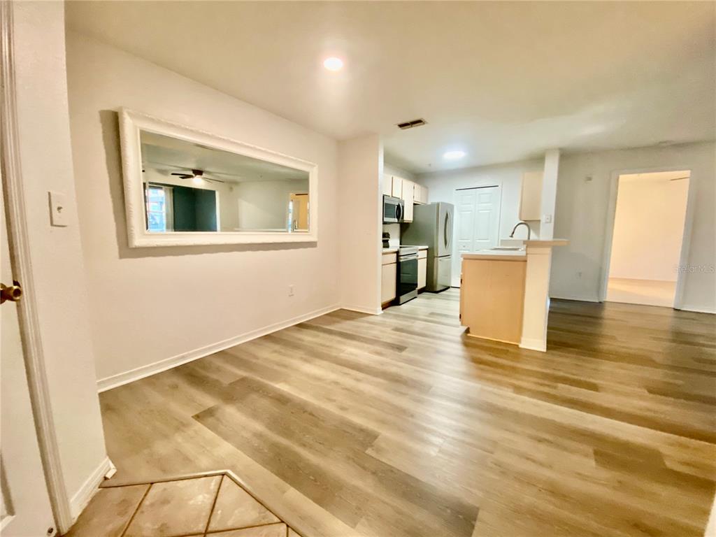 5463 Vineland Road, Unit 5103 Orlando, FL 32811 - Photo 11 of 23