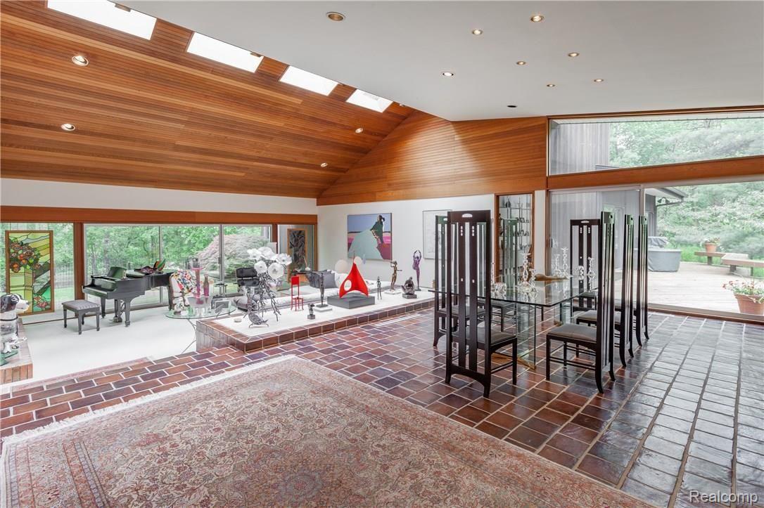 32860 Whatley Road Franklin, MI 48025 - Photo 6 of 25 Open-concept Dining and Living Rooms with exterior views