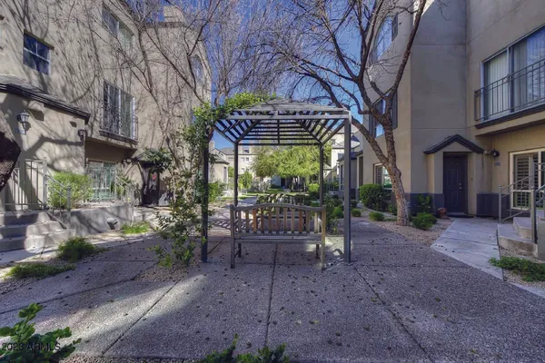 $2,200 | 100 East Fillmore Street, Unit 201, Phoenix, AZ 85004