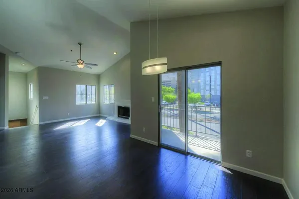 $2,150 | 100 East Fillmore Street, Unit 201, Phoenix, AZ 85004