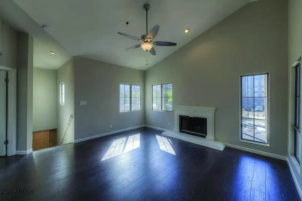 $2,150 | 100 East Fillmore Street, Unit 201, Phoenix, AZ 85004