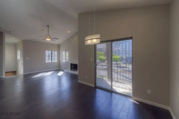 $2,200 | 100 East Fillmore Street, Unit 201, Phoenix, AZ 85004