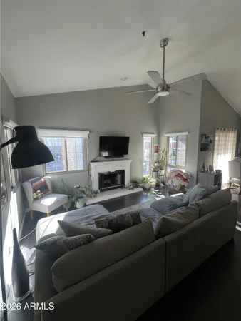 $2,200 | 100 East Fillmore Street, Unit 201, Phoenix, AZ 85004