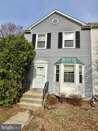 $2,700 | 898 Bayridge Drive, Gaithersburg, MD 20878