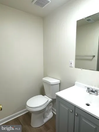 $2,700 | 898 Bayridge Drive, Gaithersburg, MD 20878