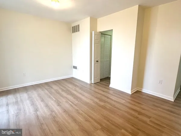 $2,700 | 898 Bayridge Drive, Gaithersburg, MD 20878