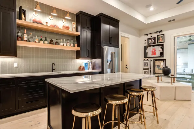 $1,125,000 | 7722 47th Street, Lubbock, TX 79407