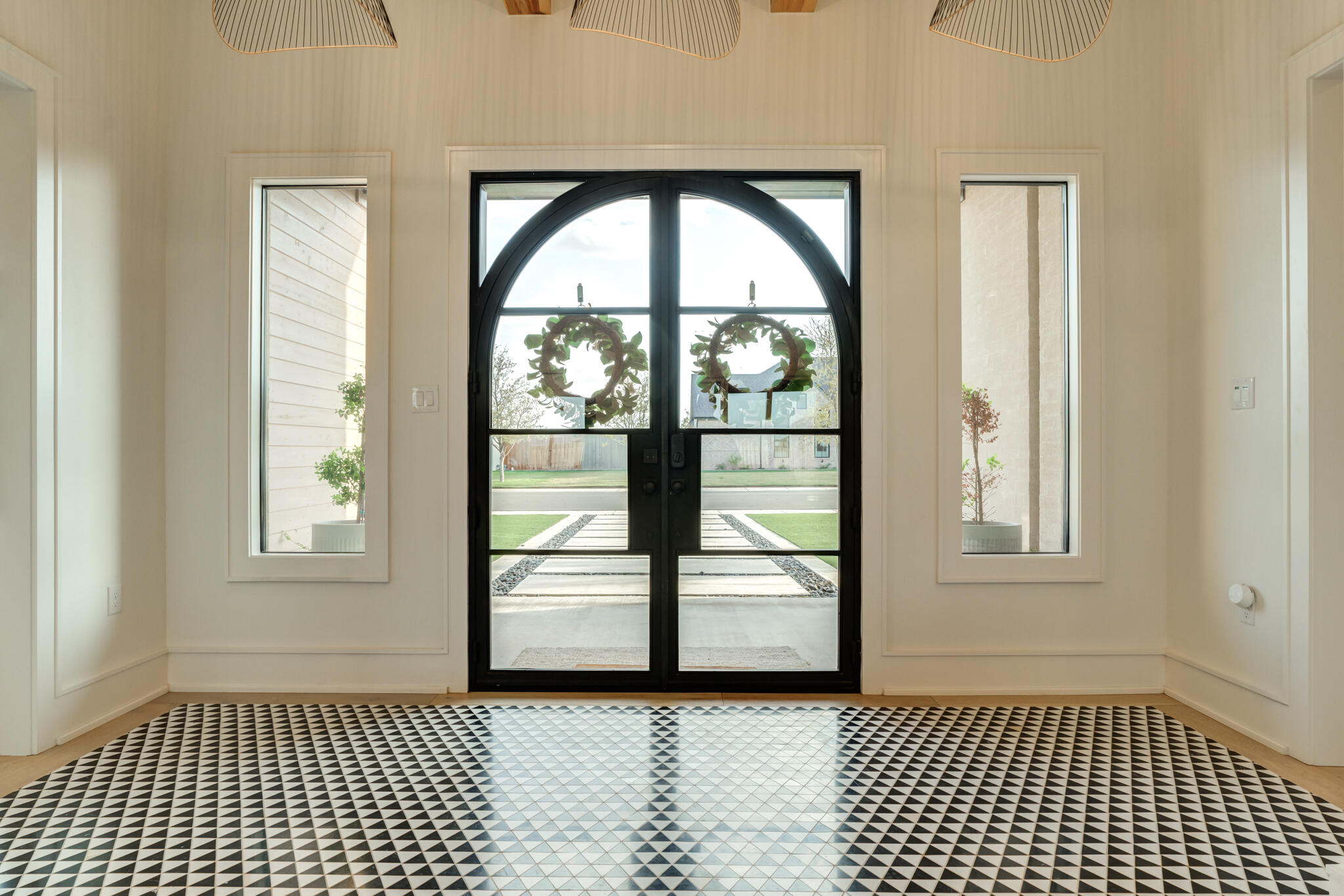 7722 47th Street Lubbock, TX 79407 - Photo 8 of 97 7722-47th-St_Lubbock_TX_2_Entryway